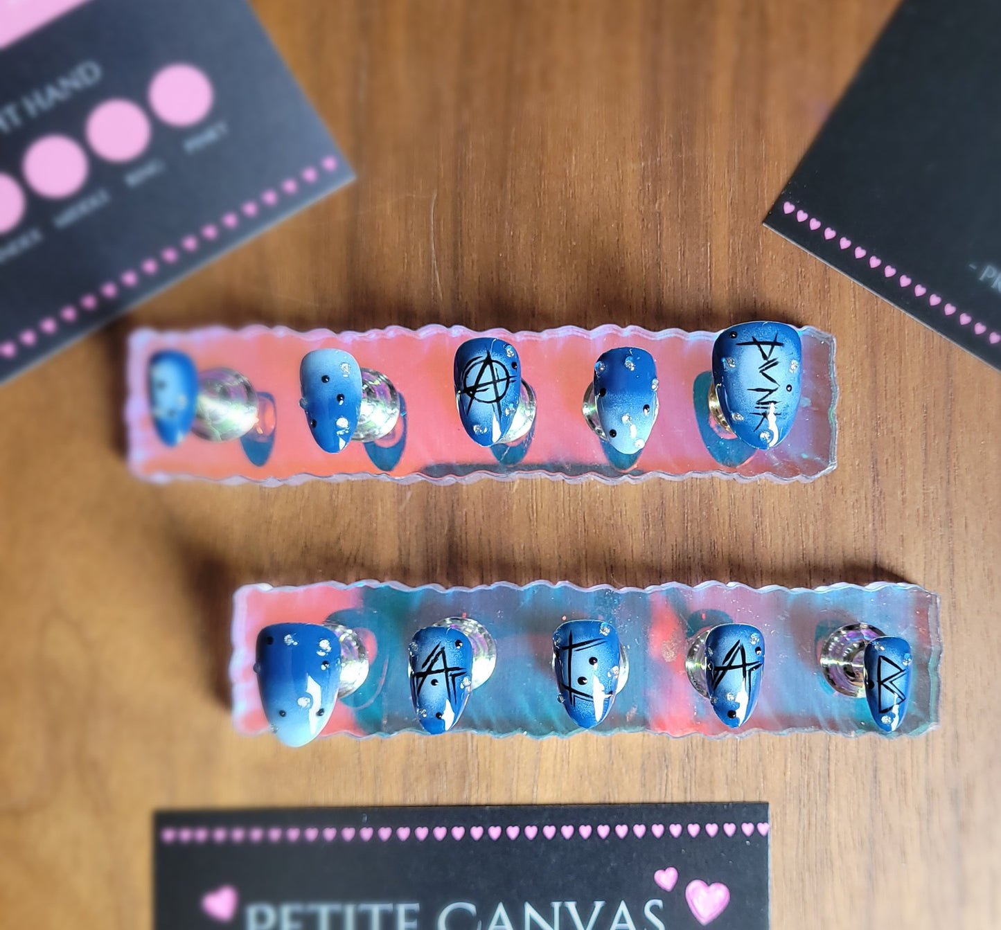 Petite Canvas