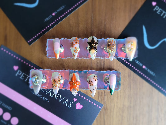 Petite Canvas